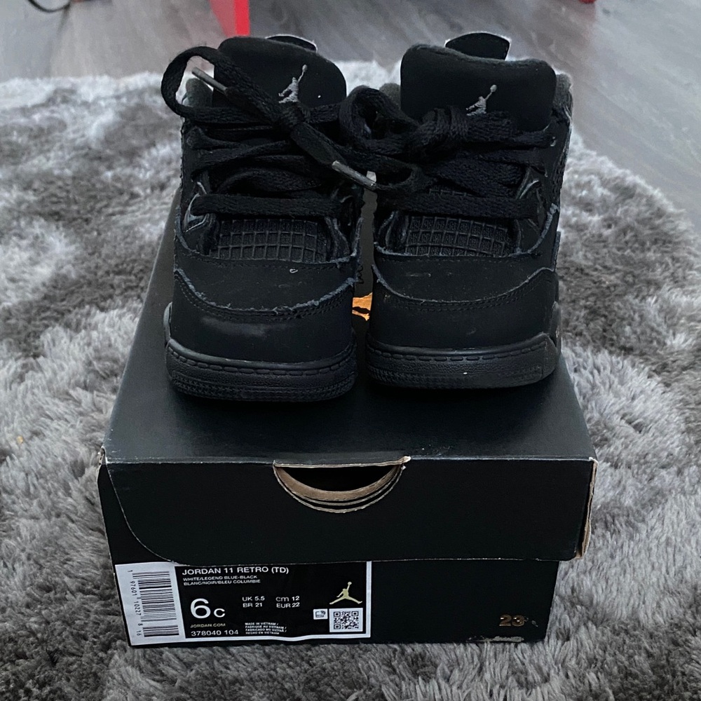 Jordan Kids Black CAT 4s